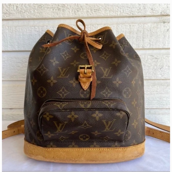 LOUIS VUITTON Moyen Montsouris Monogram Eclipse Drawstring Backpack - Picture 1 of 9